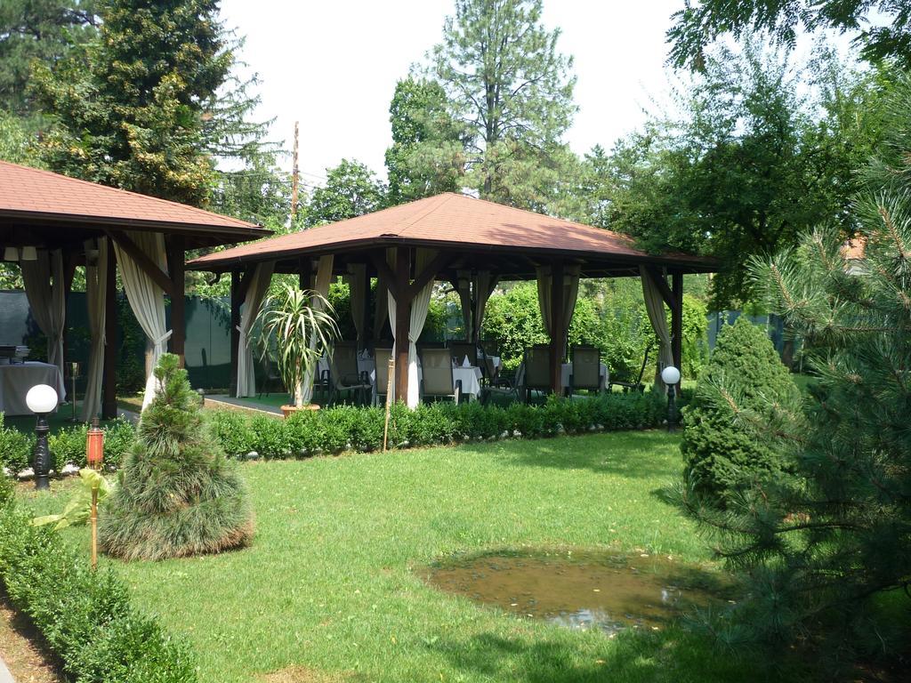 Hotel Baneasa Parc Bucarest Exterior foto